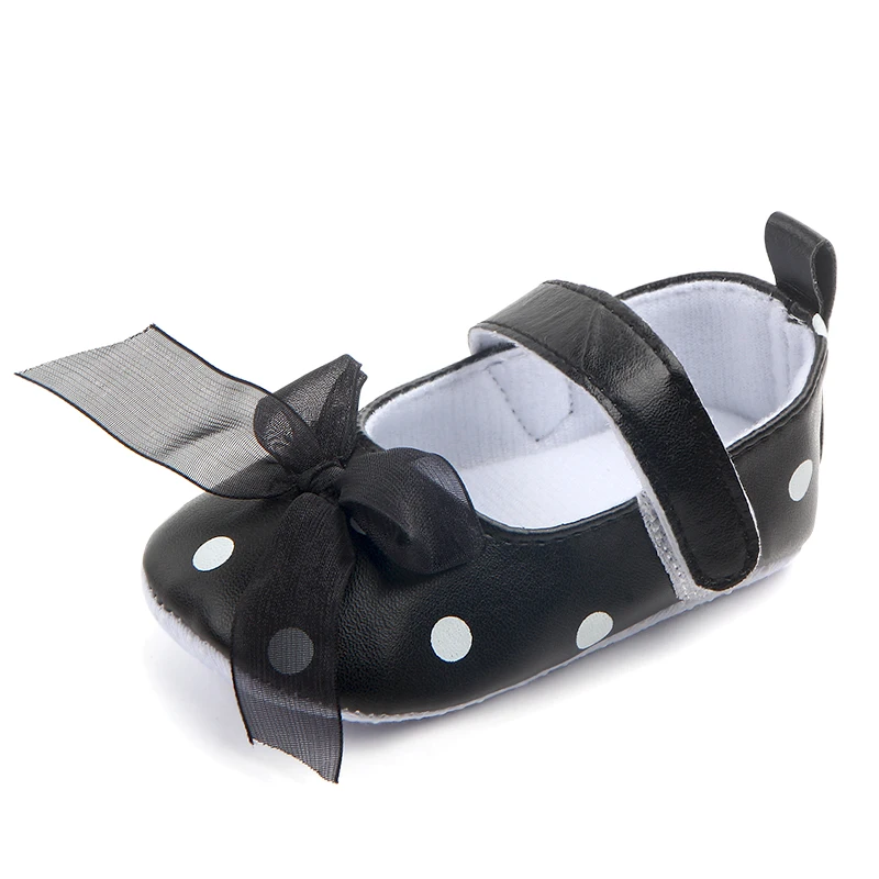 Модная обувь для малышей на плоской подошве в горошек с бантом для девочек