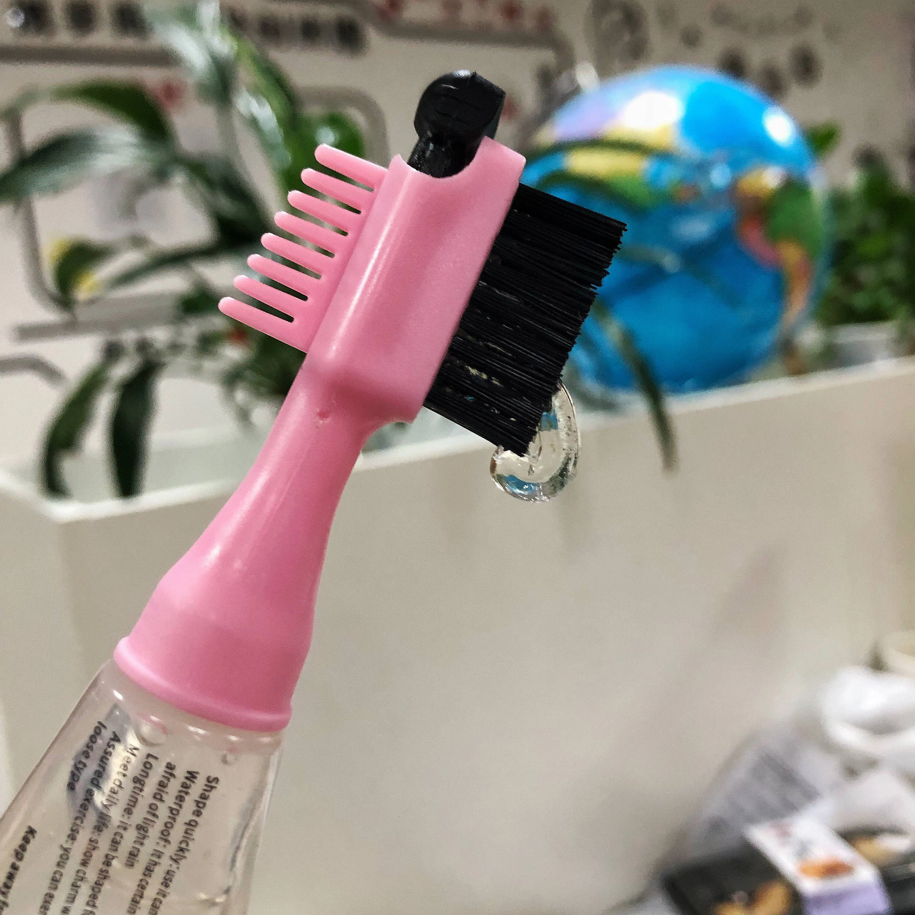 Squeeze Tube Black or Pink Color Logo Customized Quick Edge Control Gel 10ml 20 ml Hair Styling Baby Hair Gel with Brush