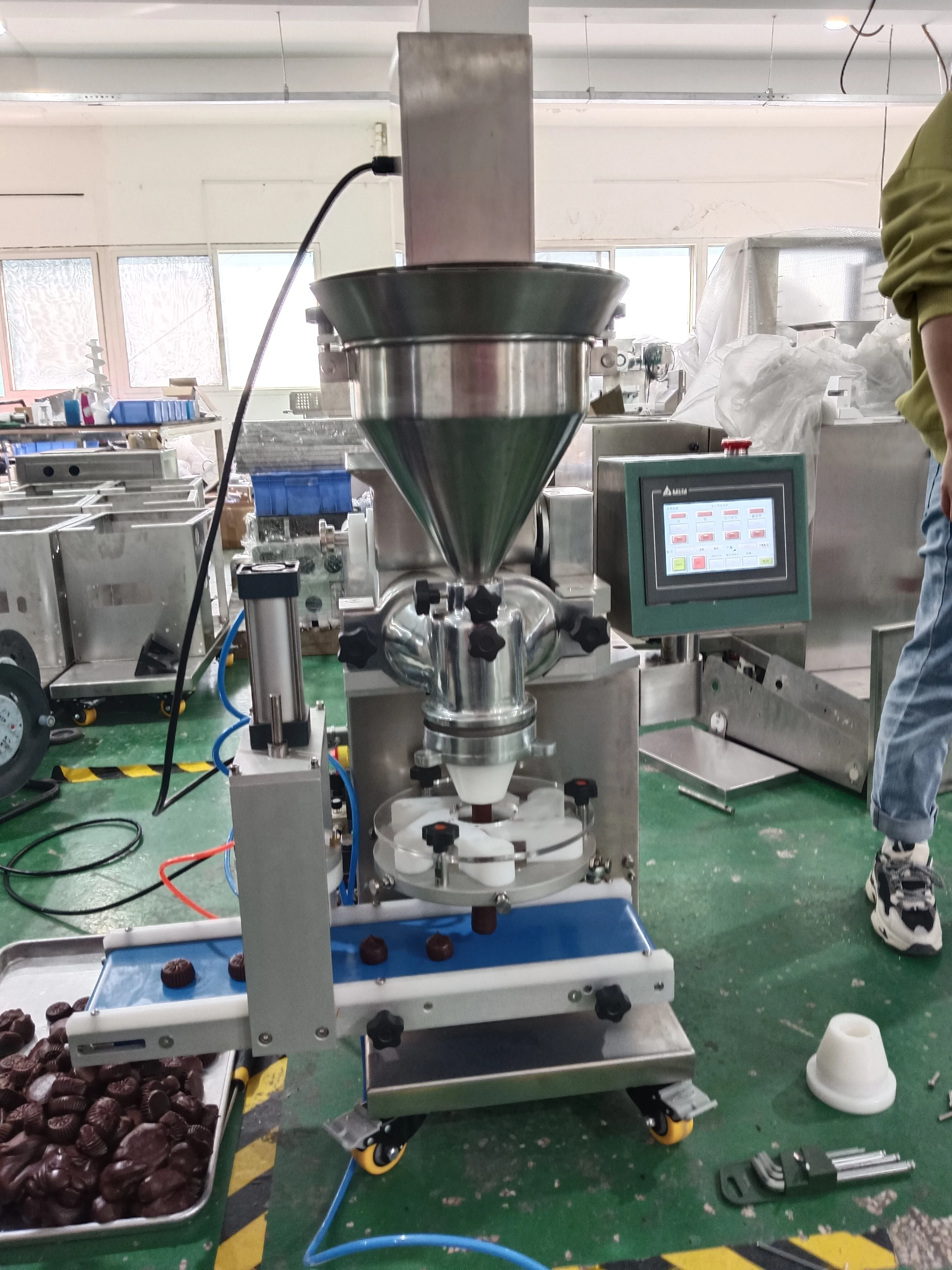 Beikn 2024 Automatic Spanish Churro Maker Churros Cookies Encrusting And Filling Machine  Steamed Modaks Encrusting Machine