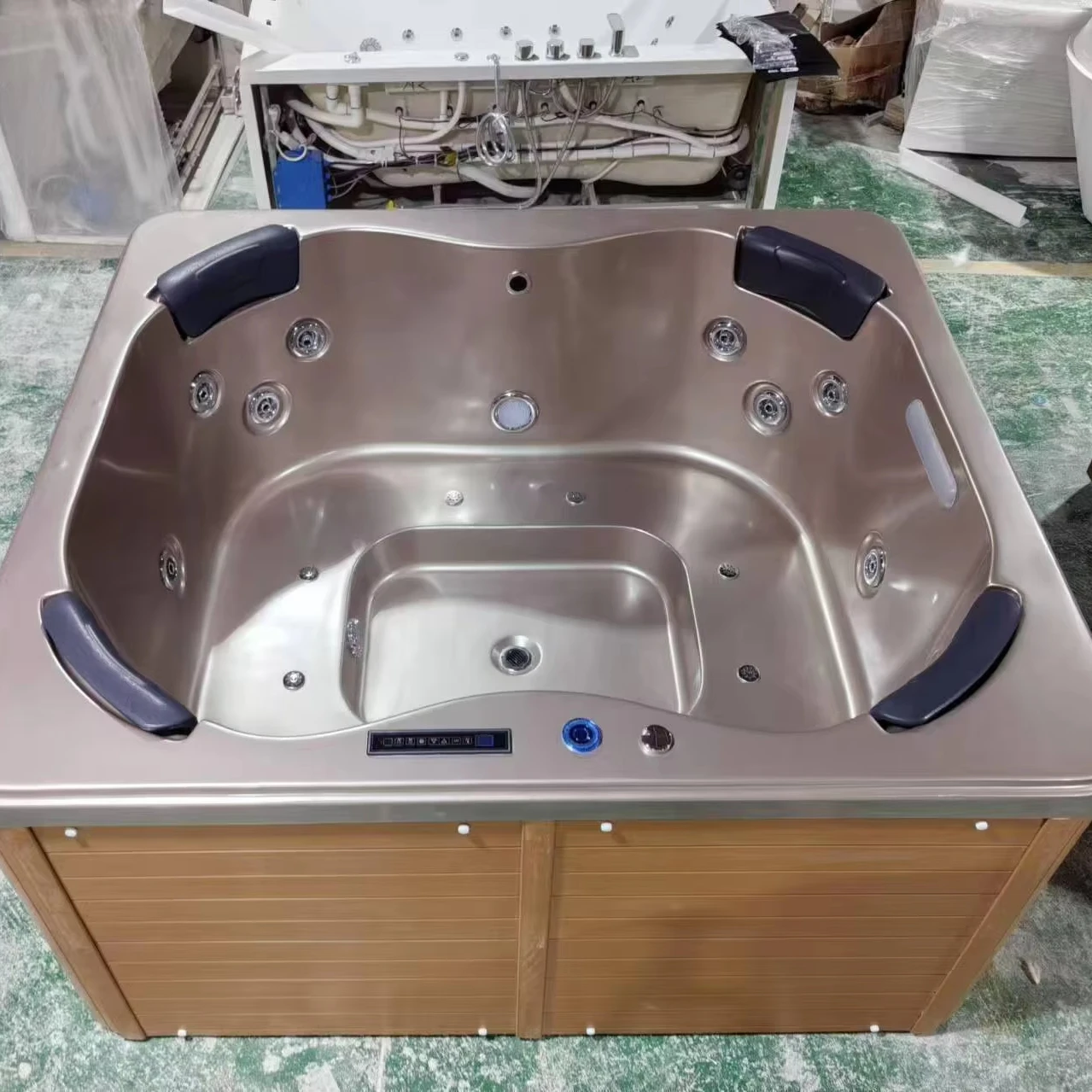 Luxury Acrylic Shell 4 seats Hot Tub Outdoor Swim Spa With Jacuzzier And Party Massage Bath