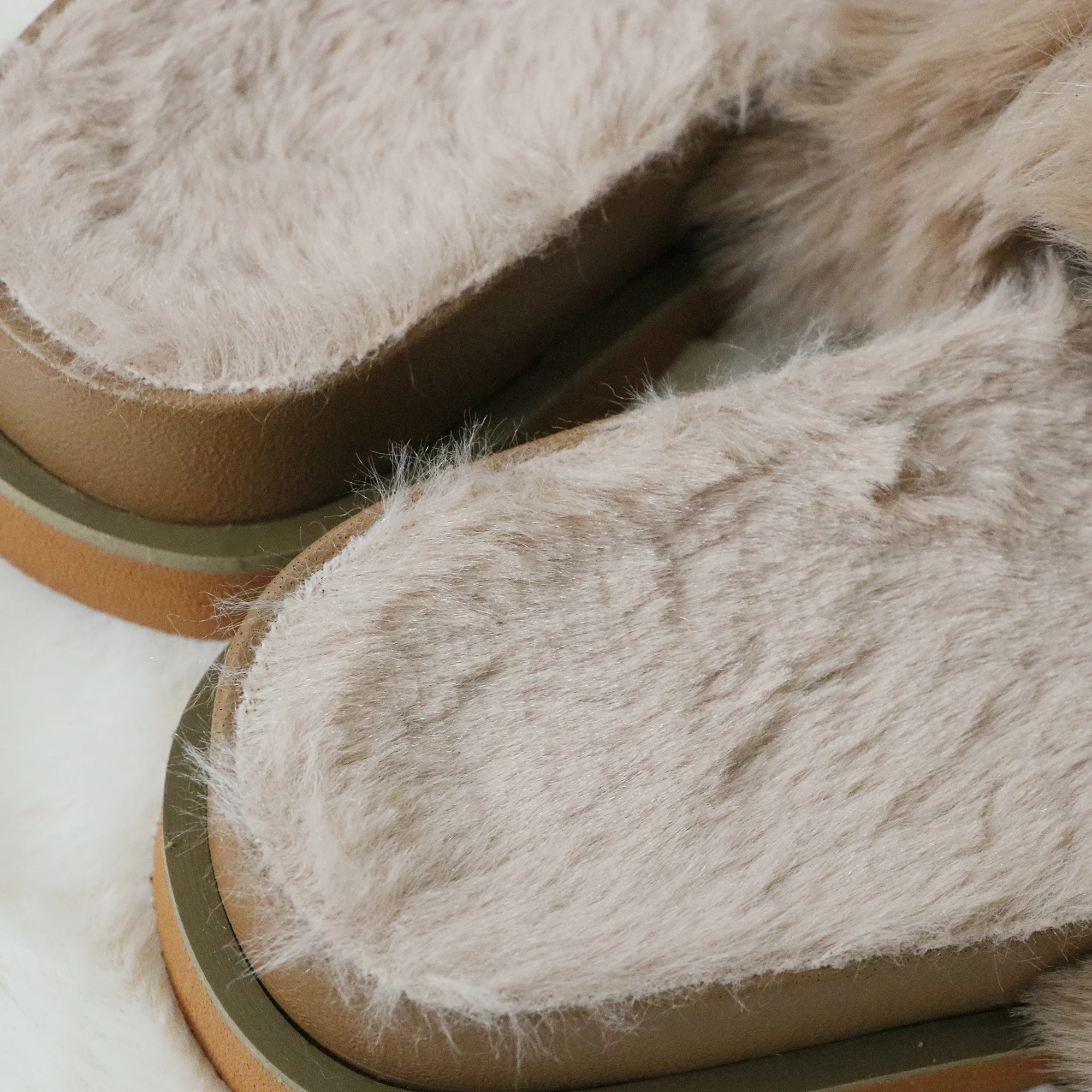 2021 New Arrivals Luxurious Fashion Furry Designer Women Fur Slipper
