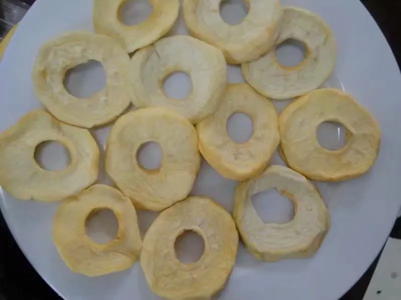 Кольцо с сушеным дегидратом яблока