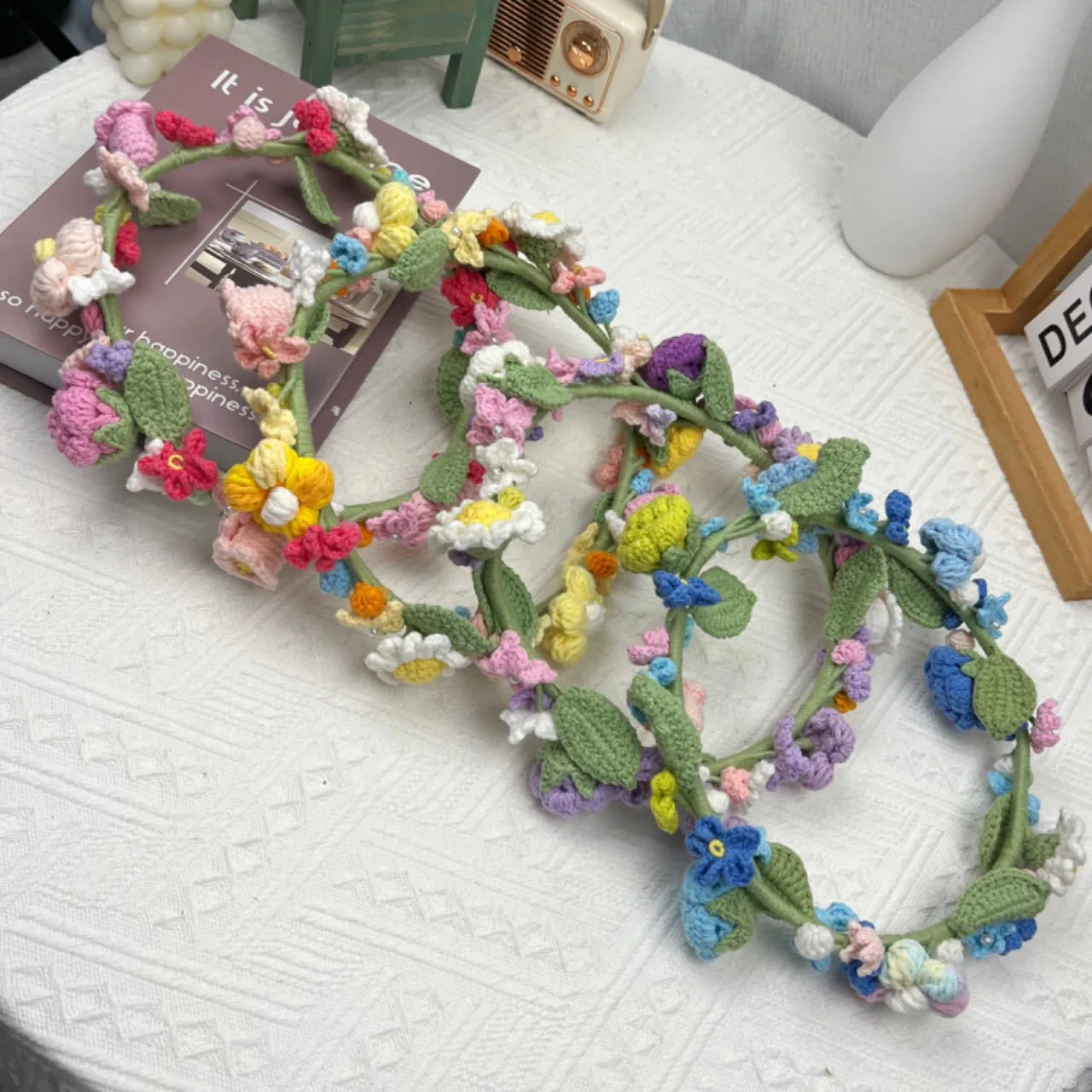 Handmade Colorful Knitted Woolen Yarn Flowers Decorative Garland Crochet Flower Wreath Hair Accessories Car Wreath Christmas