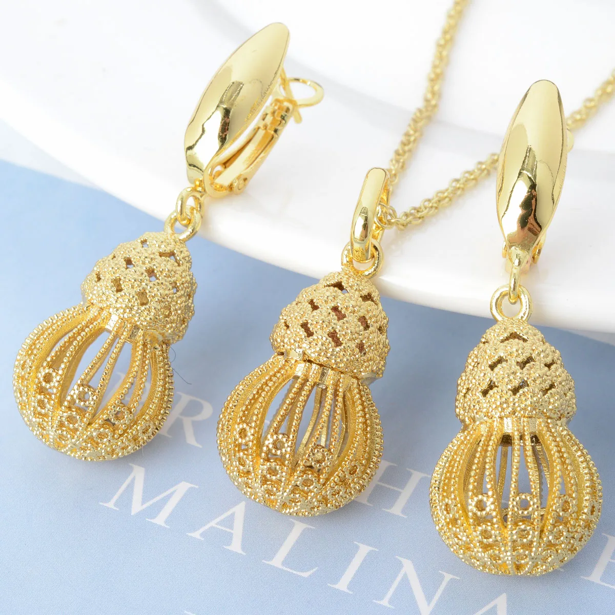 Dubai bridesmaid jewelry gift set ,bride nigerian wedding jewelry set,non tarnish jewelry set