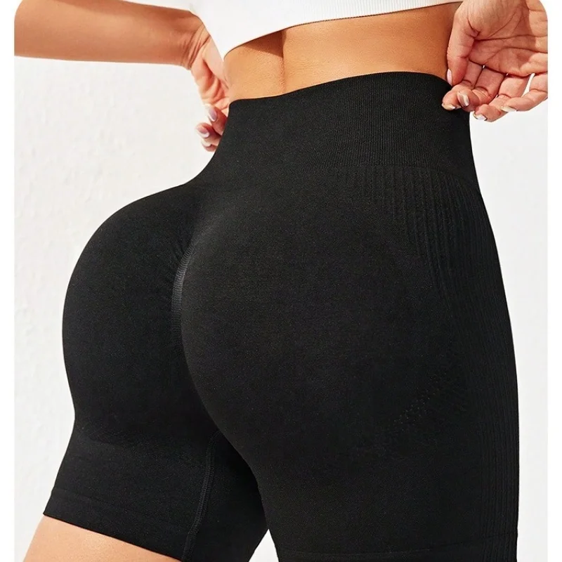 Seamless Knitted Yoga Shorts For Women Peach Hip Lifting High Waist Fitness Pants Tight Running Sports Shorts