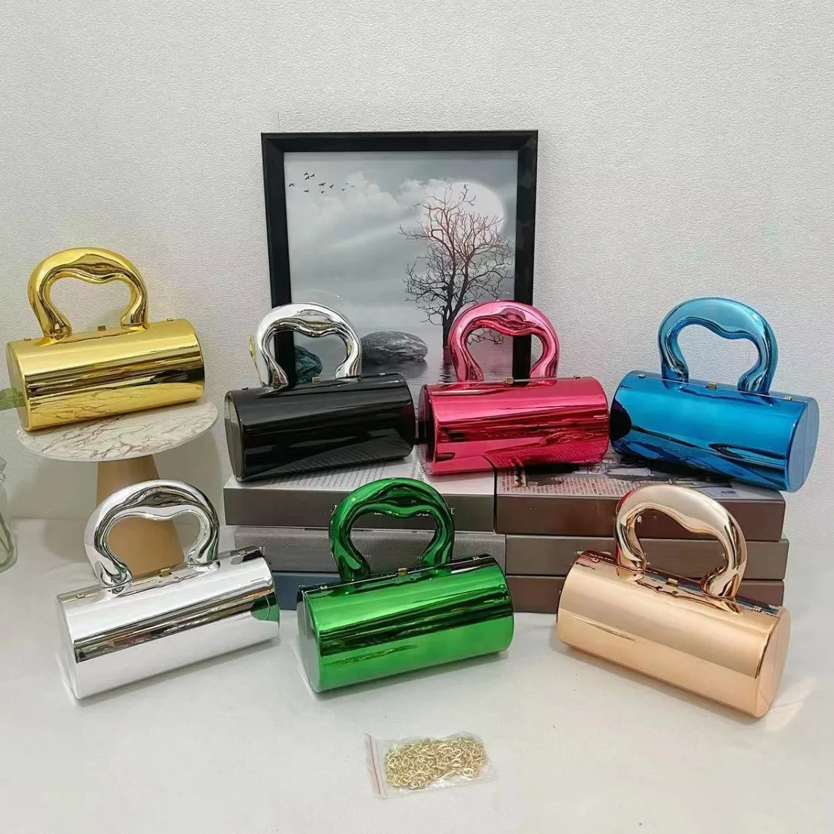 New Fashion Trendy Ladies Hot Round PVC Pouch Bag Chain Shoulder Lady Silver  Bags Crossbody Mini Women Classic Purse Clutch
