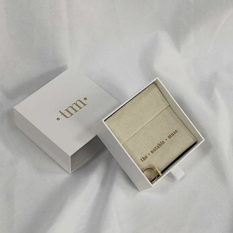 Customized logo Velvet Jewelry Box Ring Earring Bracelet Necklace Box Jewelry Packaging Box With Logo