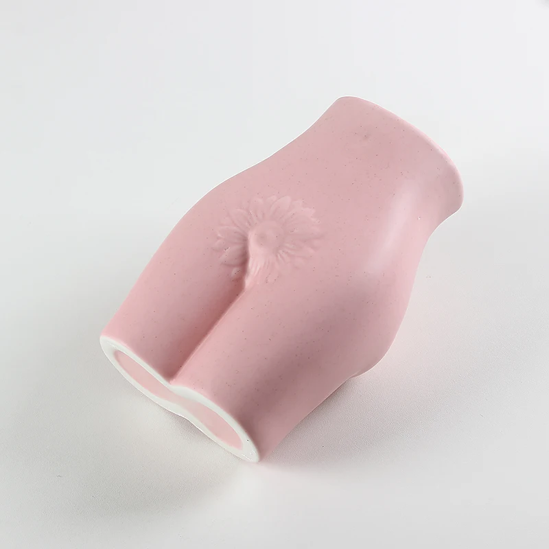 Ceramic Butt Flower Vase for Home Desktop Decoration Europe Style Creative Body Shape Art Vase