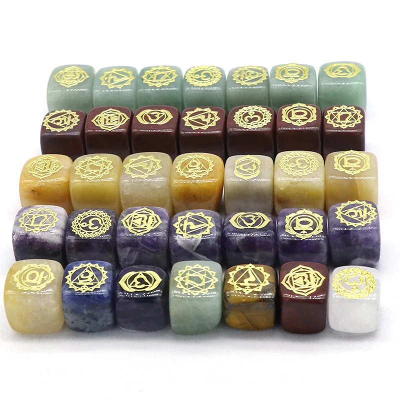 Wholesale Crystal Crafts 7 Chakras Reiki Set Carved Polished Healing Crystal Kit Chakra Charms