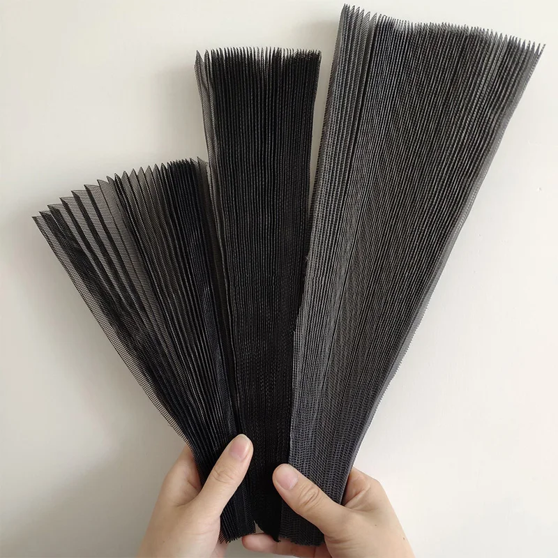 Pleated mesh