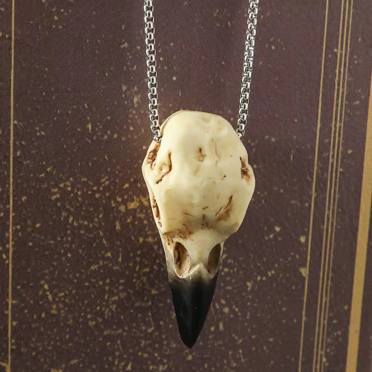 Dark Wind Raven Skull Necklace Personality Popular Jewelry for Women Halloween Gift Wholesale