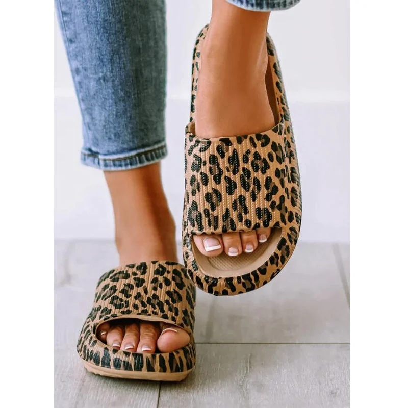 17 Colors Wholesale 2024 Women Summer Light Weight Leopard Print Thick Sole Slip On Slippers Cloud Comfort Sandals