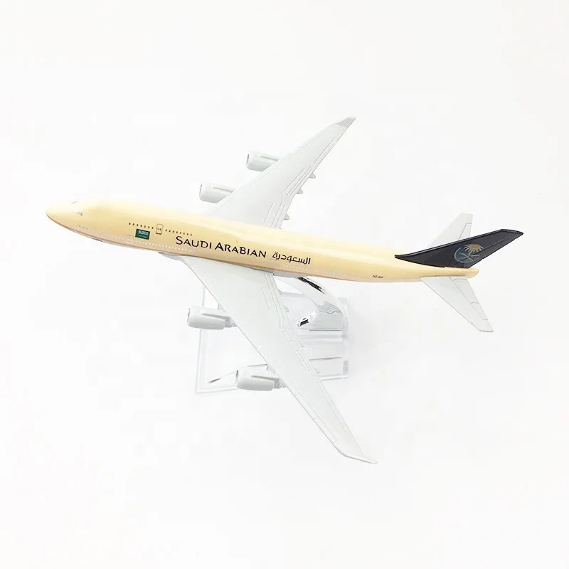 Scale 1:400 16cm Boeing 747 SAUDI ARABIAN Airline Alloy Diecast Airplane Model Collection Souvenir Gifts Items