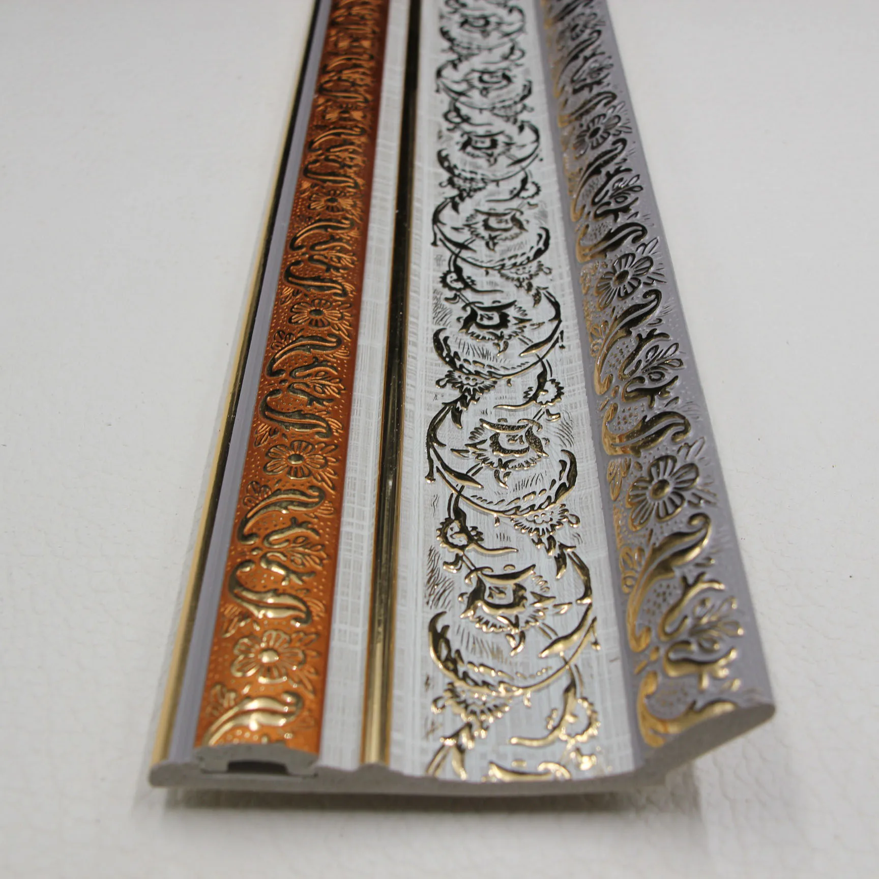 
yiwu market ruihui company iraq style ps decorative crown cornice moulding 