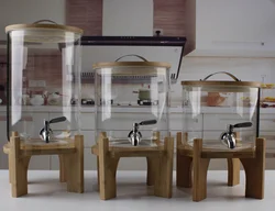 Newly-launched high-grade luxury ferment jar, wine and juice glass drink dispenser with bamboo  frame and bamboo  lid.