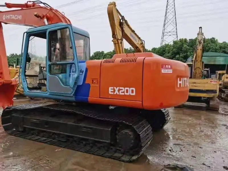 Japan used Hitachi EX200 excavator low working hours sold at a low price the original Hitachi EX200 ZX120 ZX200 EX60 excavator
