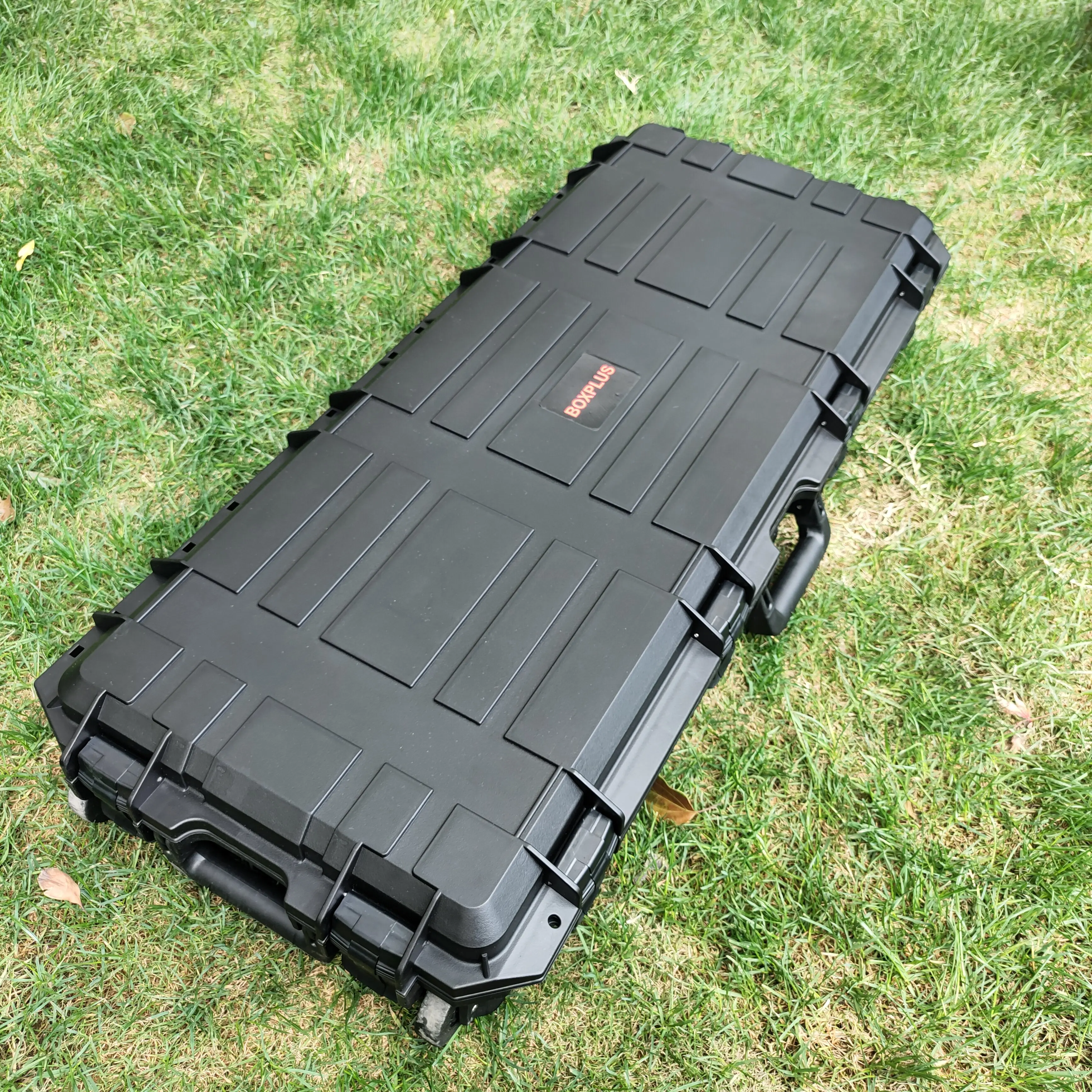 Factory wholesale waterproof plastic hard case outdoor hunting case Long gun case with custom foam