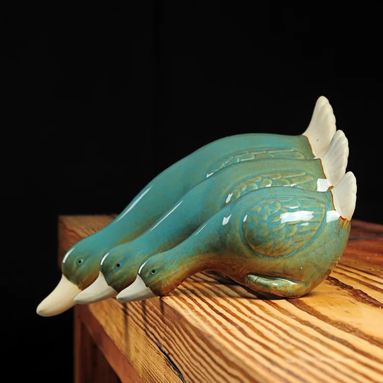 Wholesale Creative Ceramic Duck Crafts luxury home decor New Chinese Decorative Three-piece Set Home Decor Absorbent Duck