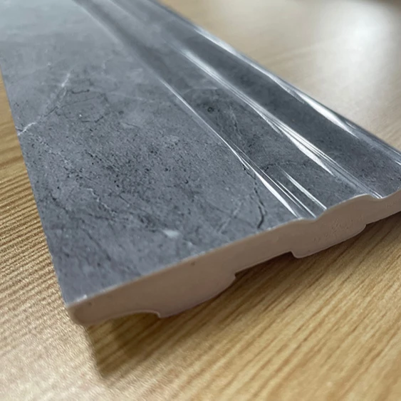 
China Factory Easy Process Skirting Board Modern Wooden Interior Baseboard 