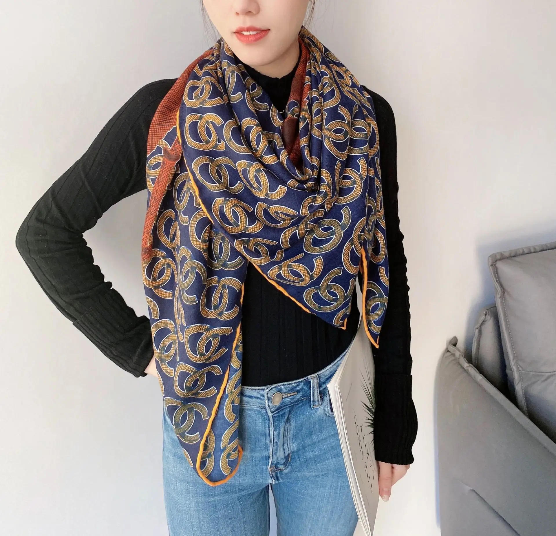 Early spring light luxury fashion thick scarf women warm decorative shawl