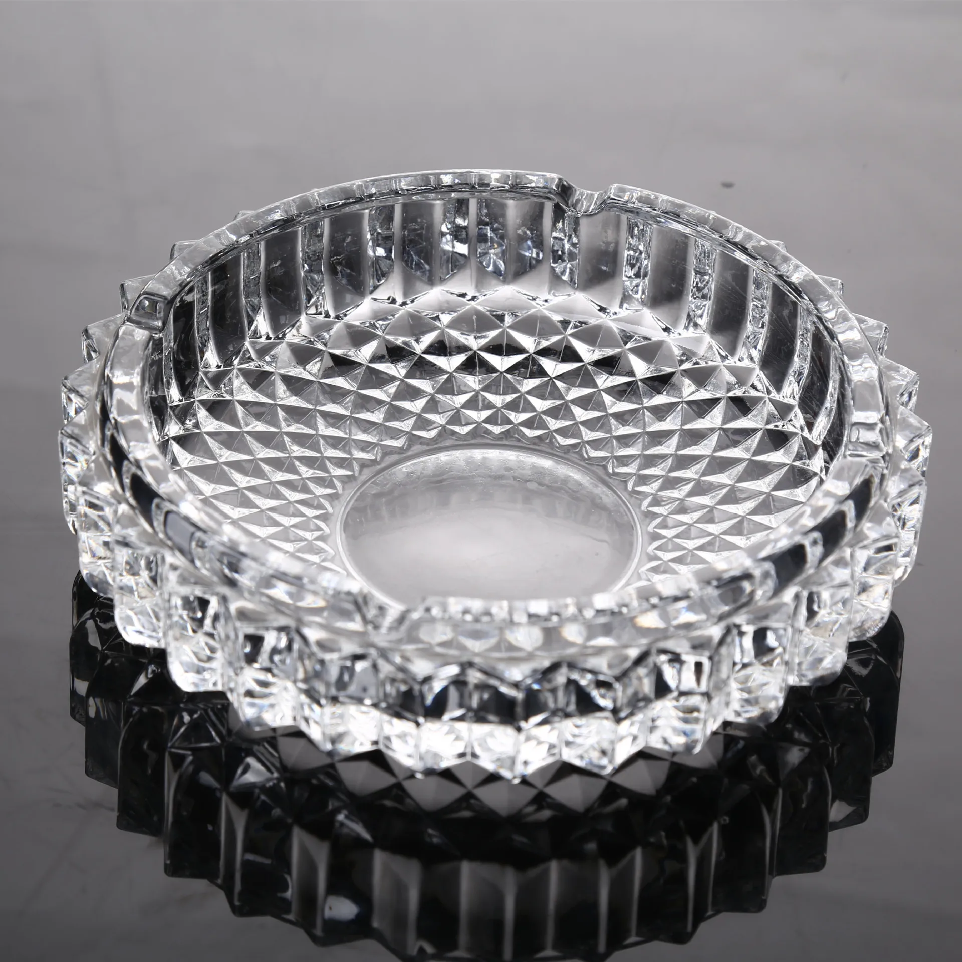High Sense Luxury Ashtray Clear Round Glass Ashtray Simple Large Round Ashtray