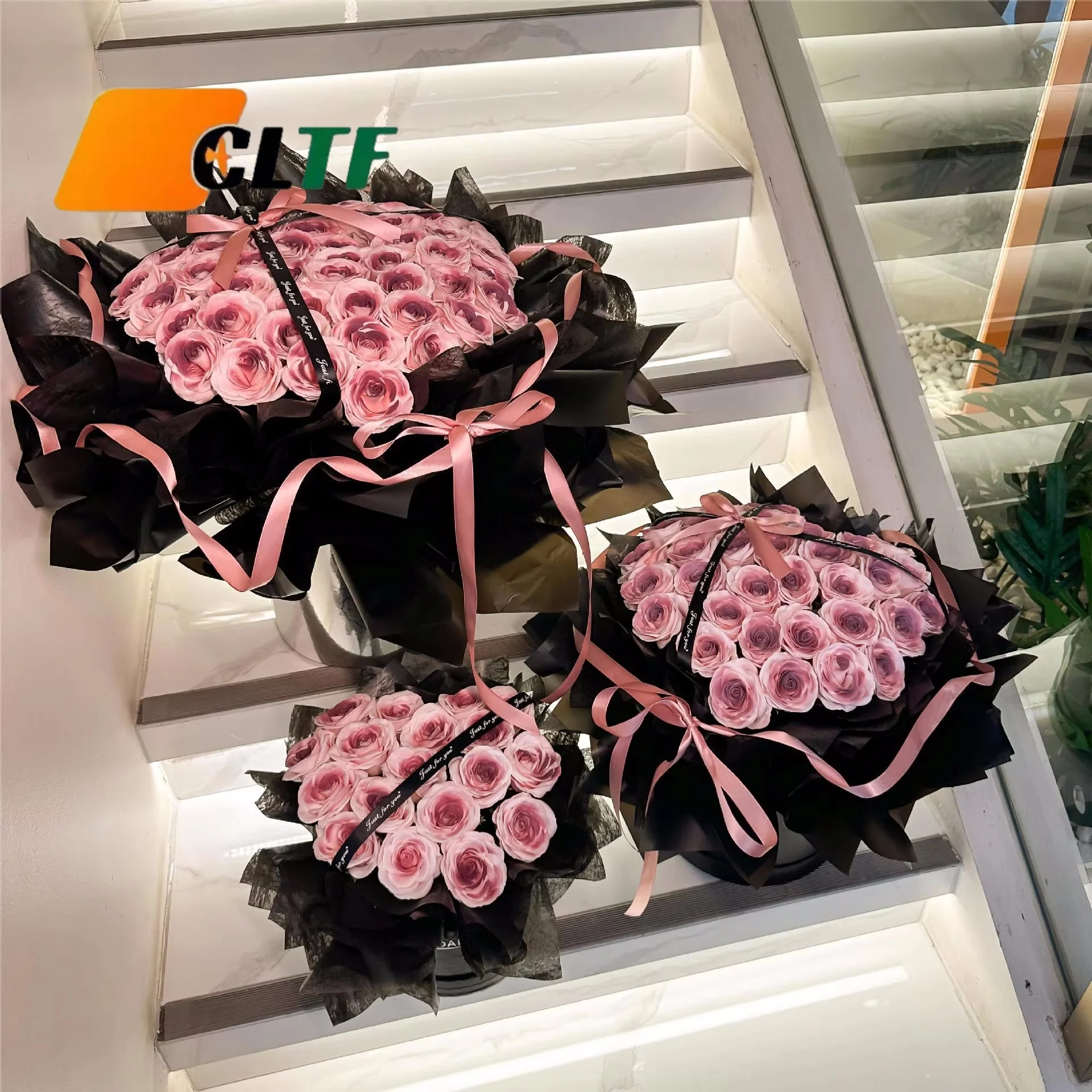 2024 Luxury Pretty Artificial Flowers Eternal Rose Bundle with Plum Sauce Rose Bouquet For Valentine Day Gift Wedding Decoration