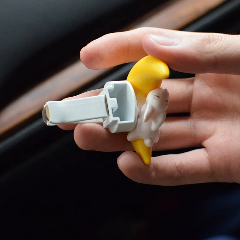 Kawaii 3D Resin Moon Animal Models Mini Cat Mouse Auto Pendants Diy Lattafa Car Perfumes