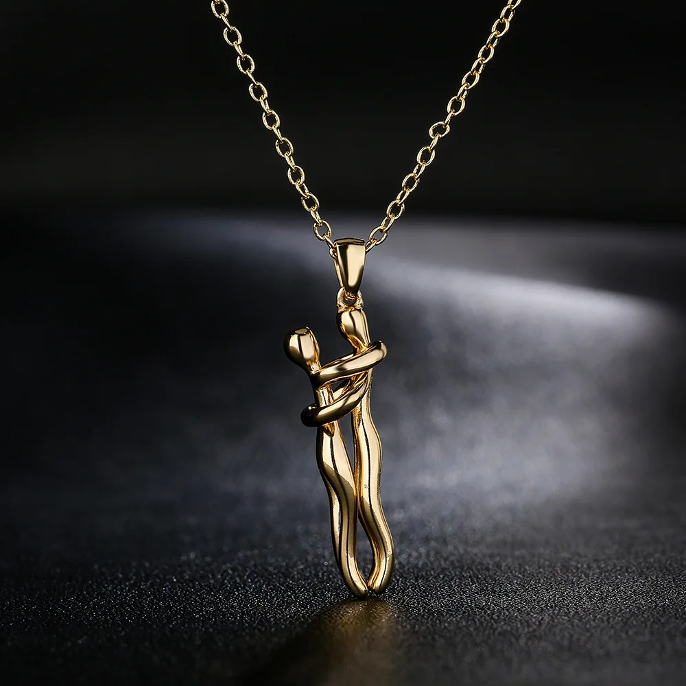 2023 Delicate Design 18K Gold Plating Dancing Human Necklace Couple Hug Pendant Necklace