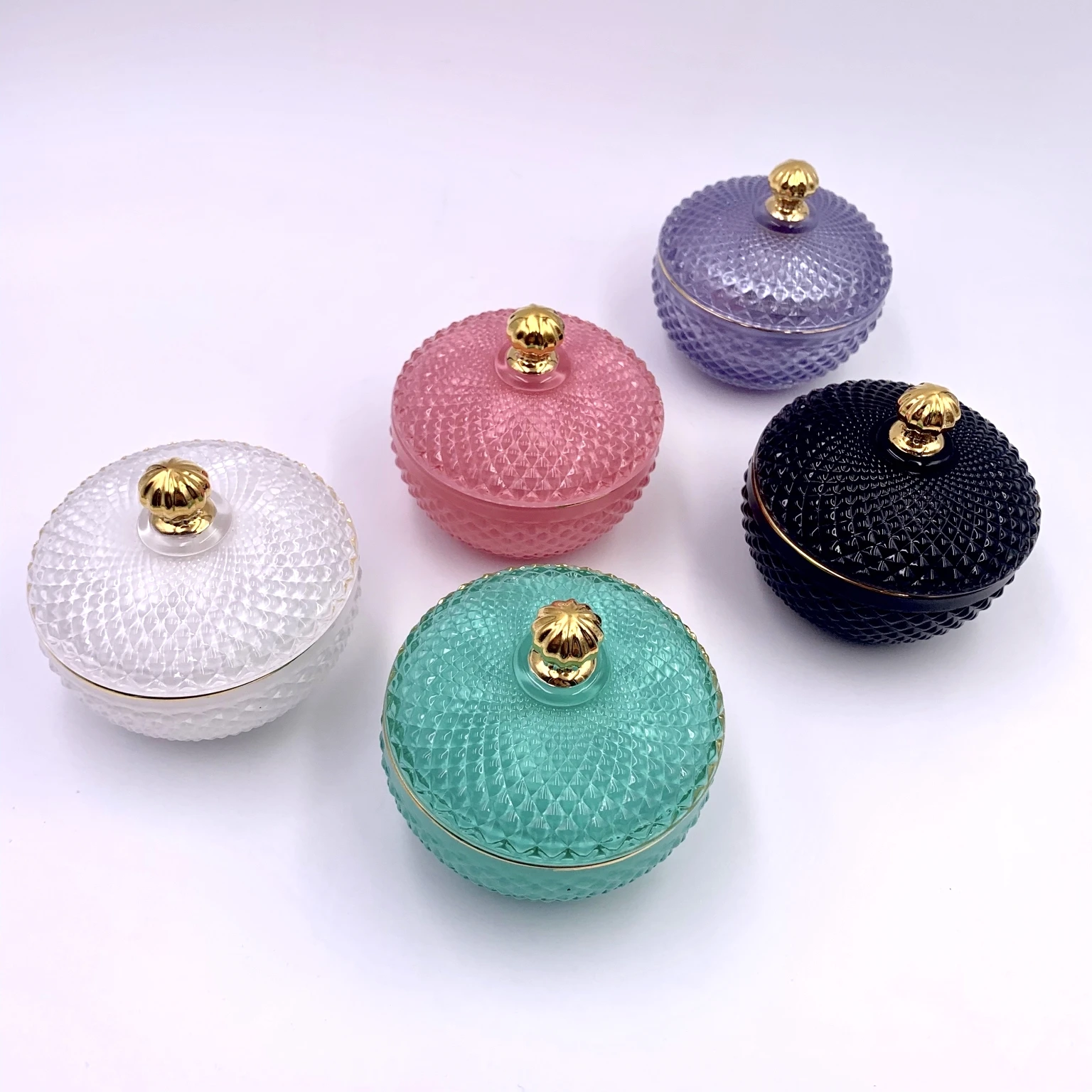 GEO Cut Round Wax Cup New Style White Glass 230ml Candle Jar with Lid Retail Candy Jar Hot Selling Home Decor Storage Jar BR