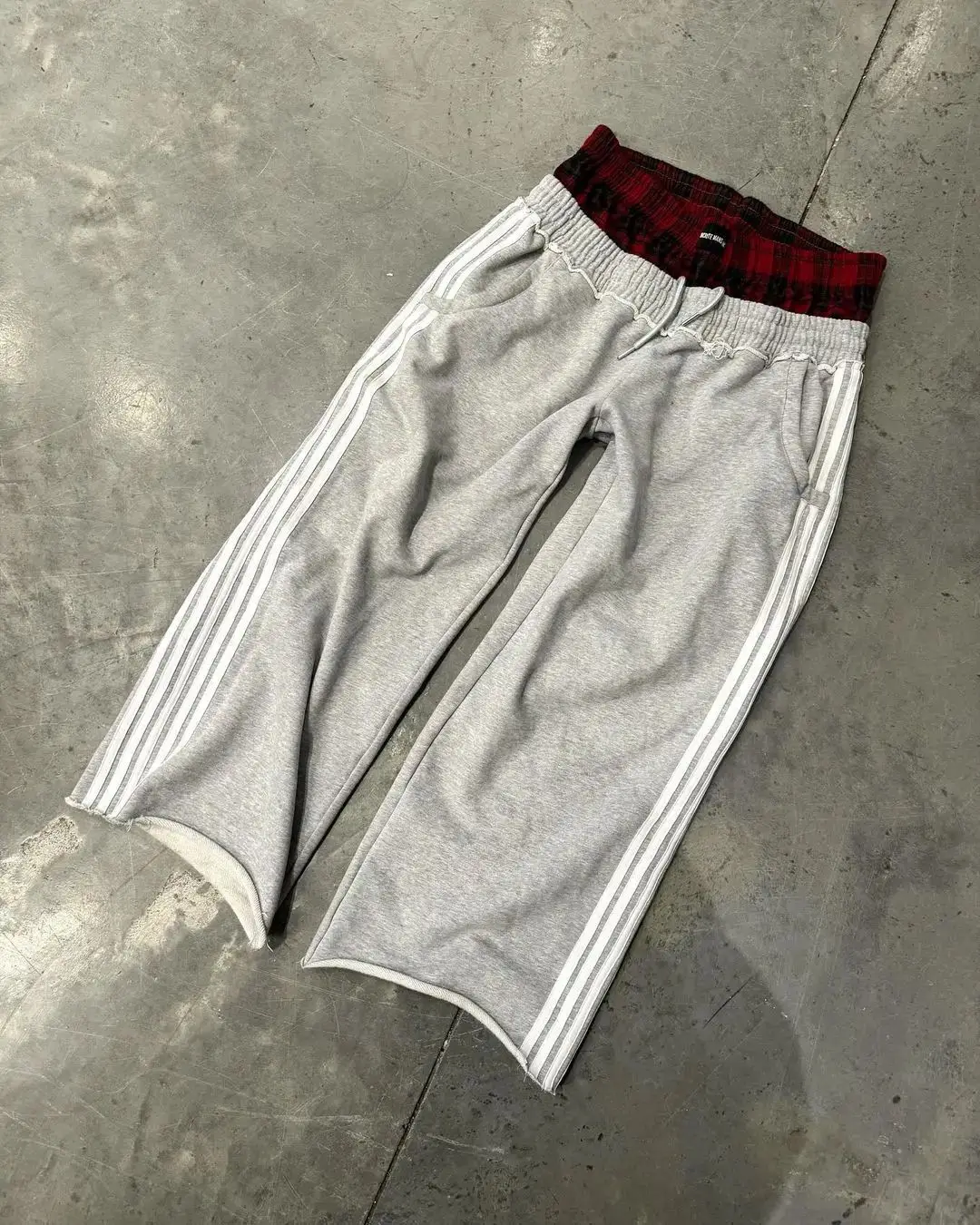 Double Waisted Trackpants 100% Cotton Side Stripes Sweat Pants Men Jogger Pants Street Fashion Baggy Track Pants