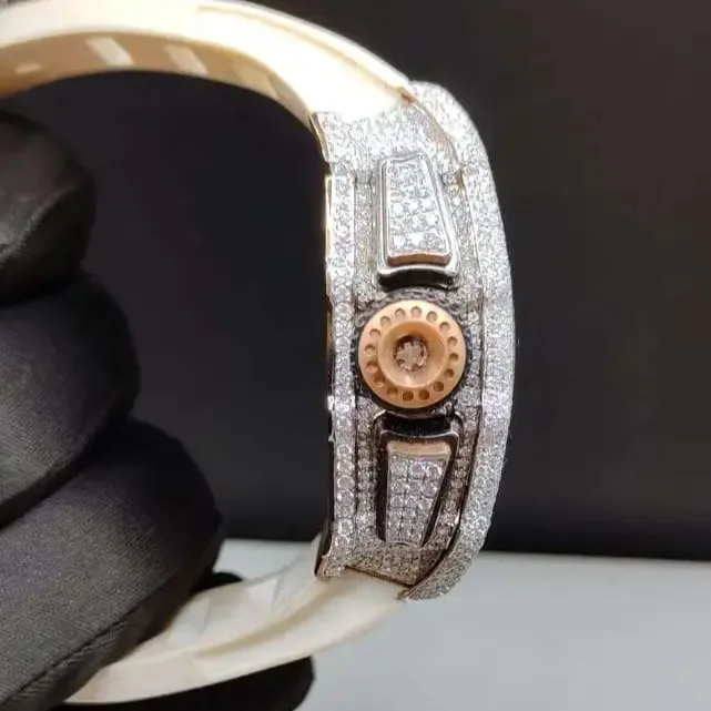 Top Quality VVS Diamond Watch for Unisex with Automatic Moissanite Watch for Men Available at Affordable Price