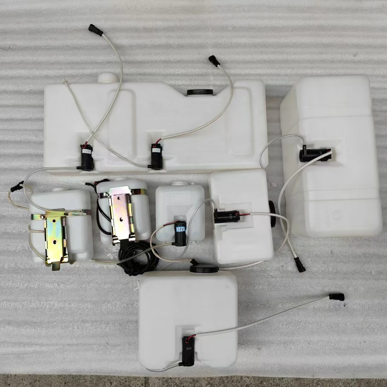 High Quality Steel Mount Windshield Washer Tank Low Price Bus Accessory for All Buses including Accord AC/OEM Models