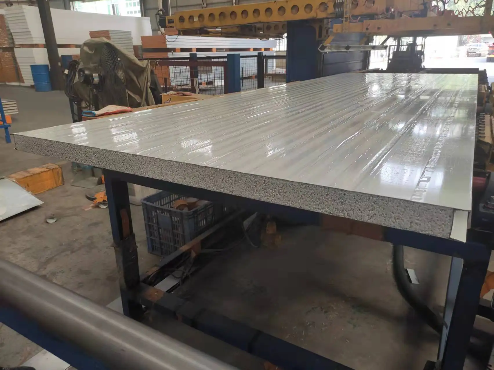 High Density Fireproof Calcium Silicate Foam Sandwich Panel Steel EPS Silicate Sandwich Panel For Sale