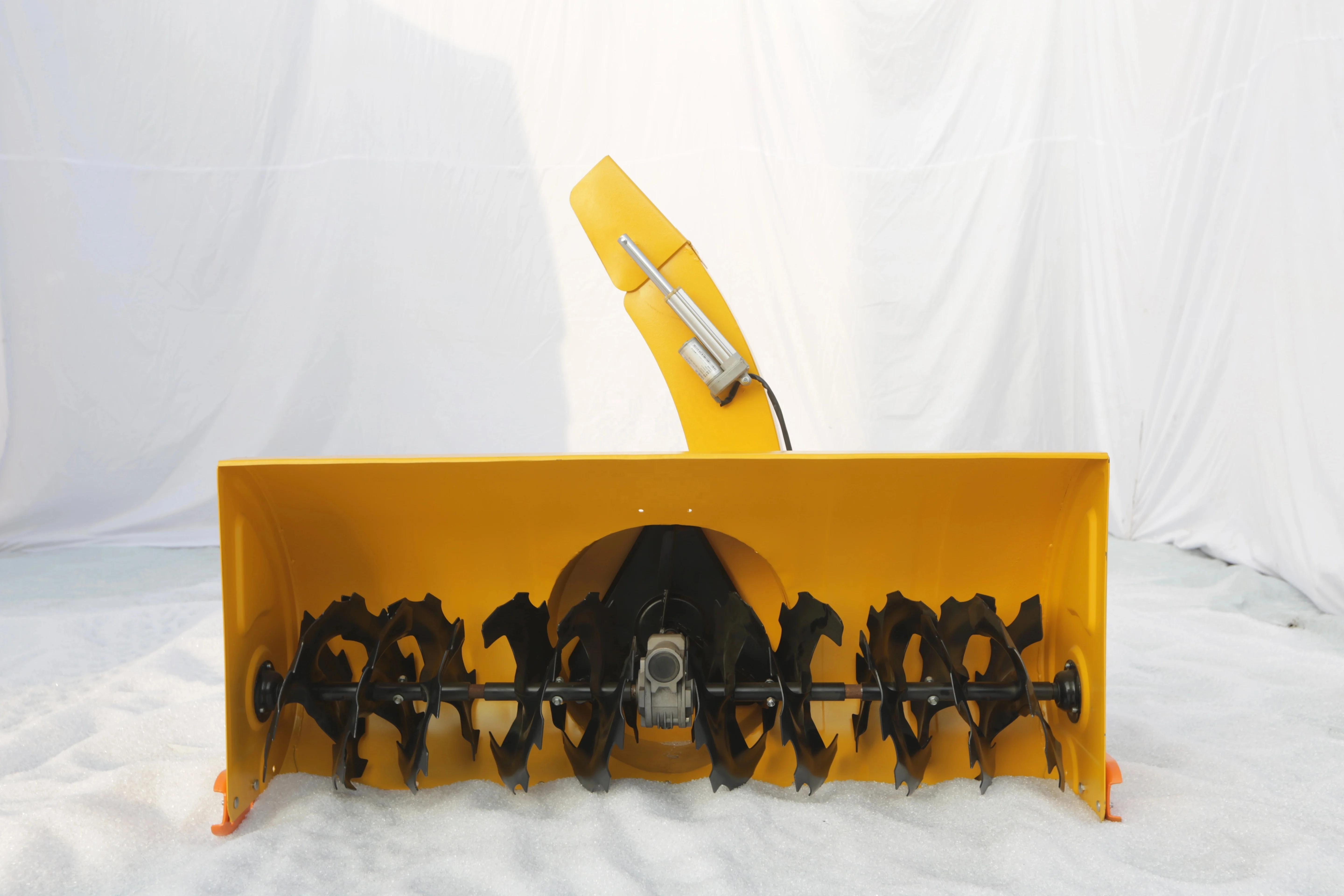 Driving Gasoline Diesel-powered dual-engine multi-function high wear-resistant roller  ATV Four-wheel drive snowplow