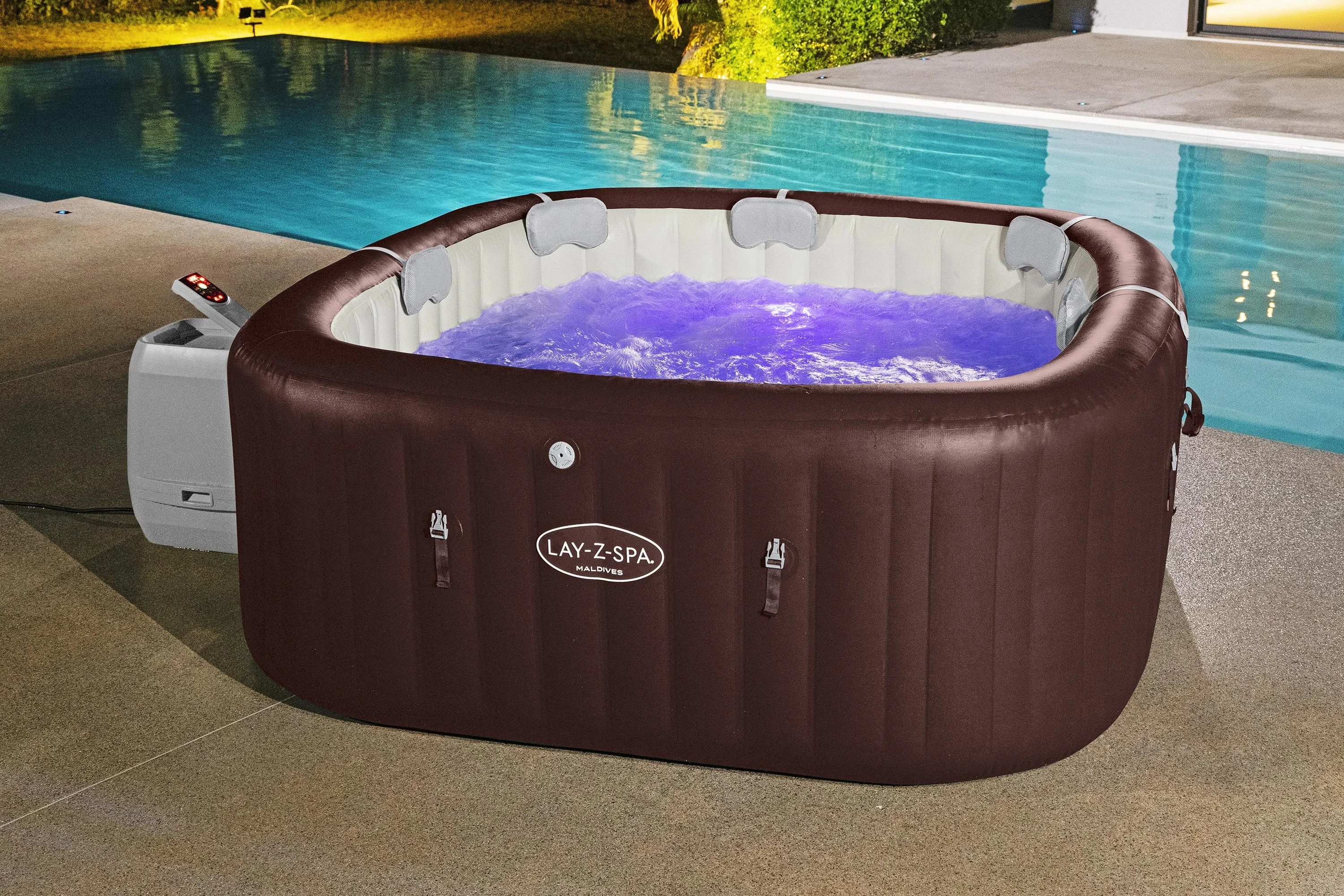 BESTWAY 6001U Lay-Z-Spa Maldives Energy-Efficient Smart Inflatable Hot Tub with App Control 5-7 person