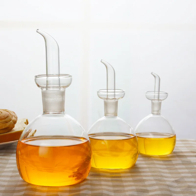 Бутылки и банки для хранения продуктов прозрачные устойчивые без капельного масла