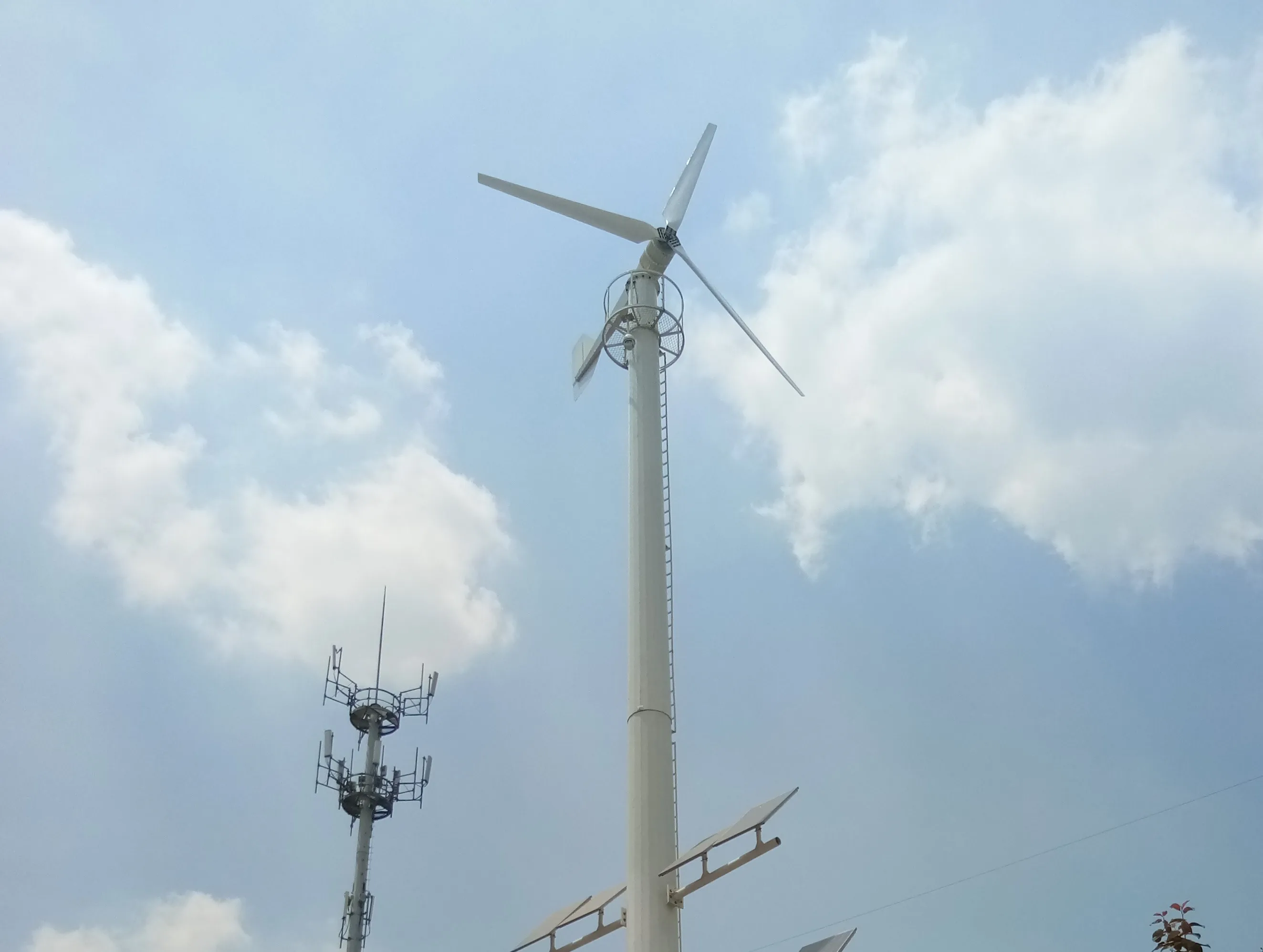 For Sale 5000w Wind Turbine Wind Power Turbine Generator Solar Wind Turbine