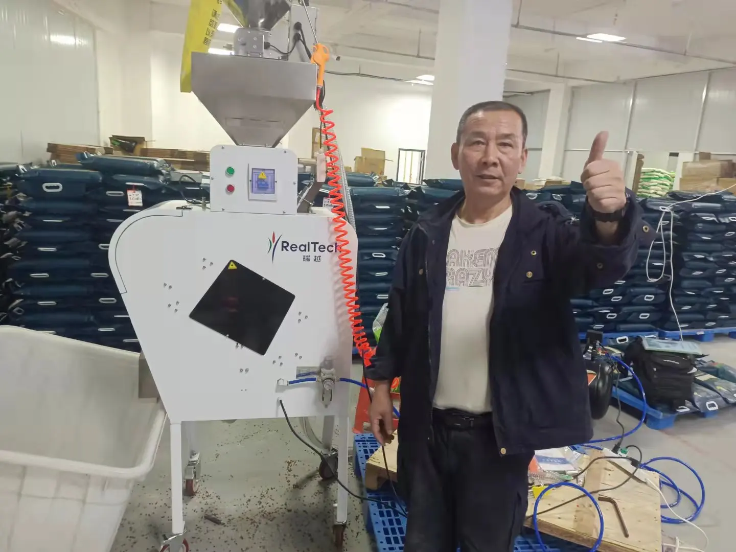 China Supply Mini CCD Color Sorter Rice Mill Barley Wheat Rye Metal Particles Optical Sorting Machine