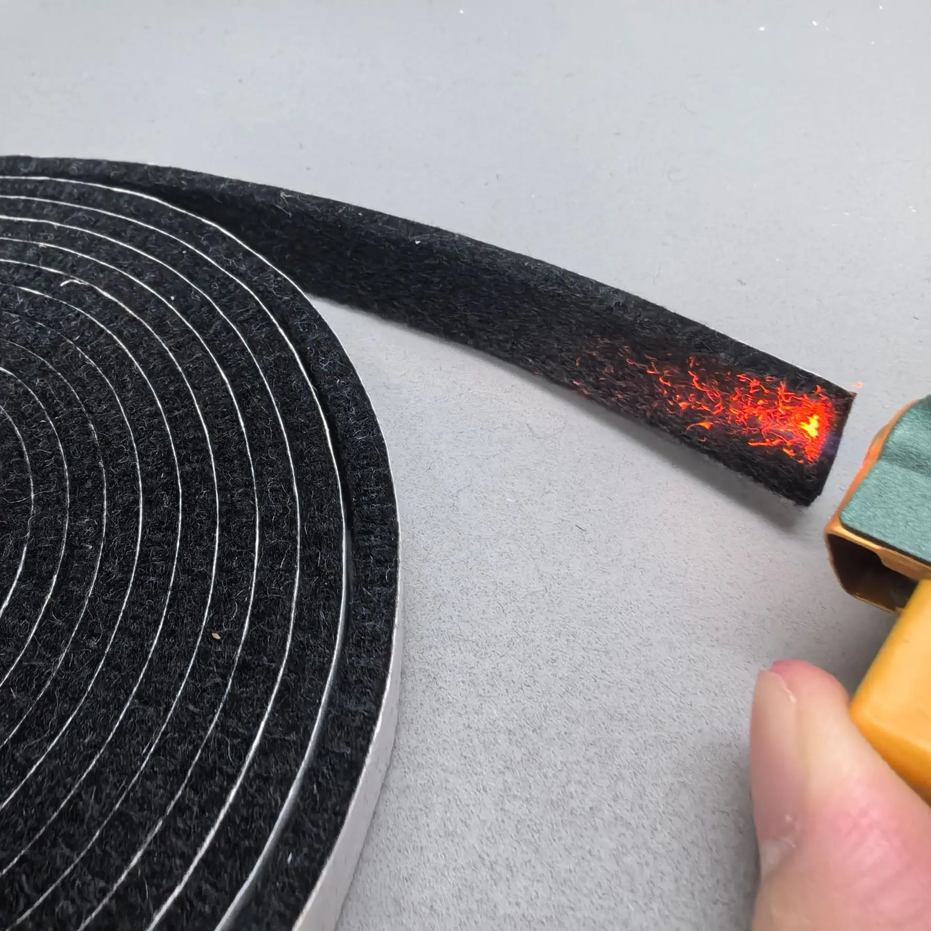BBQ Accessories High Temp Self-Adhesive BBQ Grill Smoker Pit Gaskets & Seals For Replacement
