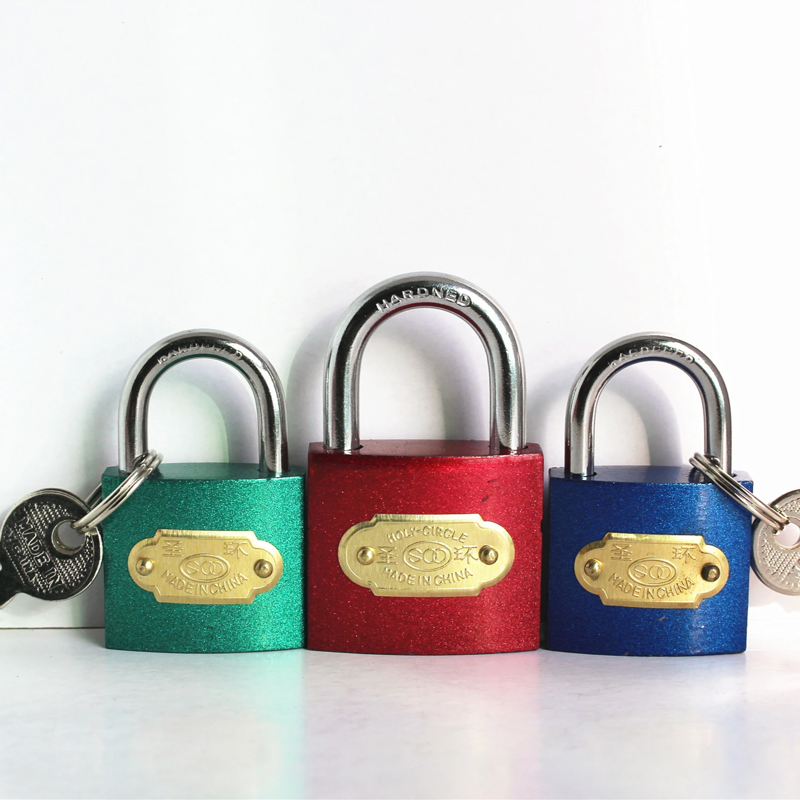 Fatocory wholesale middle duty high quality shinning household cute durable color iron padlock green red pink purple hardware