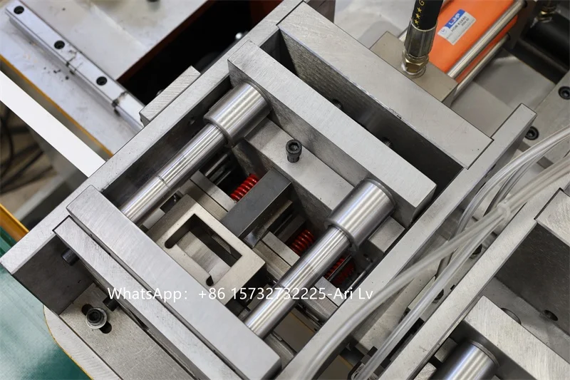 Professional Fully Auto Ceiling t grid roll forming machine Cross t bar roll forming machine in China