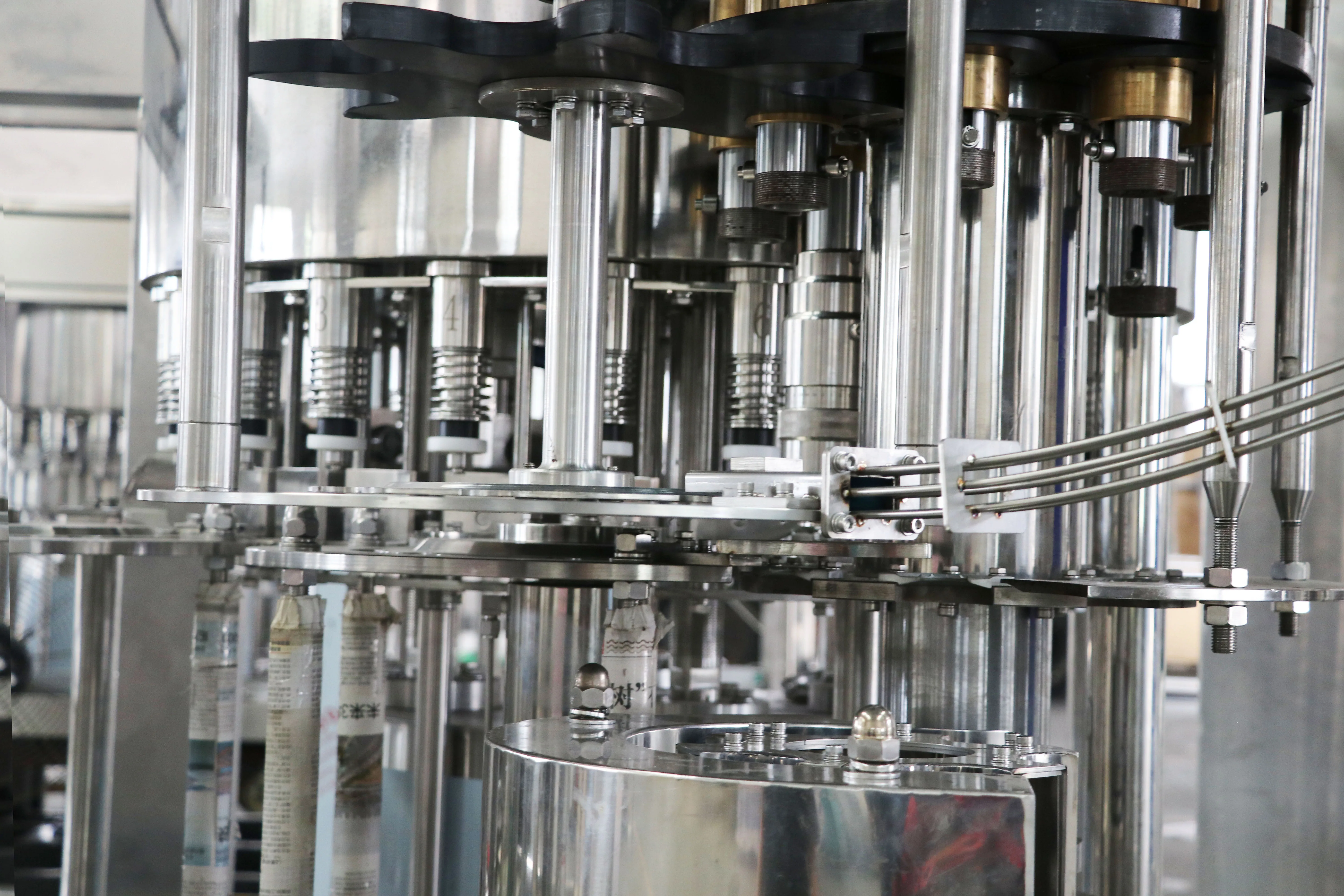 Datong Best Sell 3 in 1 Glass Bottle Filling Machine For Soda Water Alcoholic Beverage Filling Machine