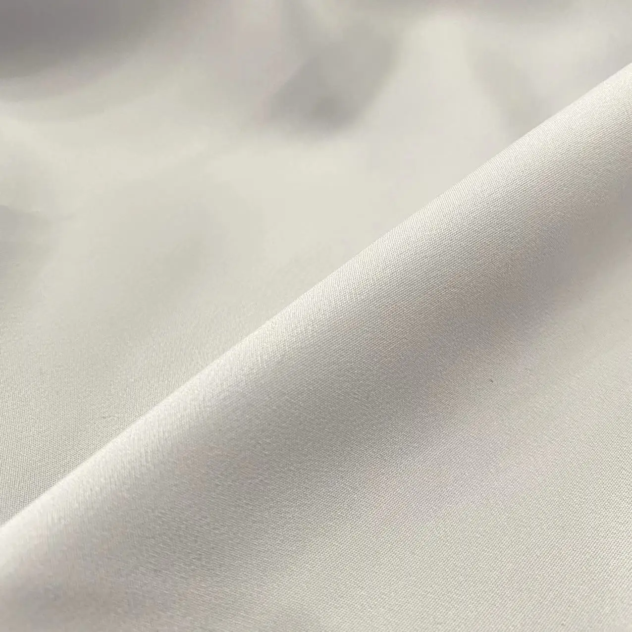 Wholesale high quality 100%polyester snow satin chiffon fabric for dresses textiles