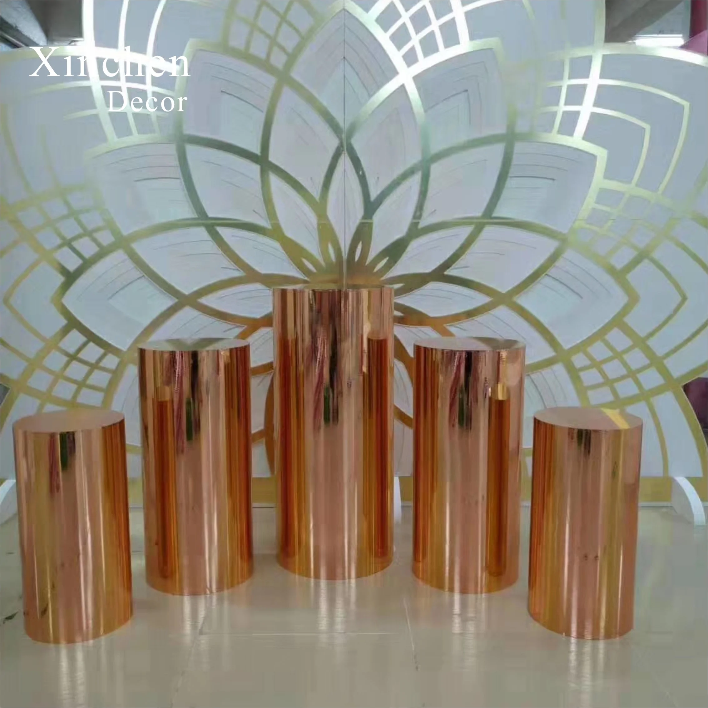 Hot Sale High Quality Round Acrylic Plinth & Backdrop Wedding Display Stand For Event Decor