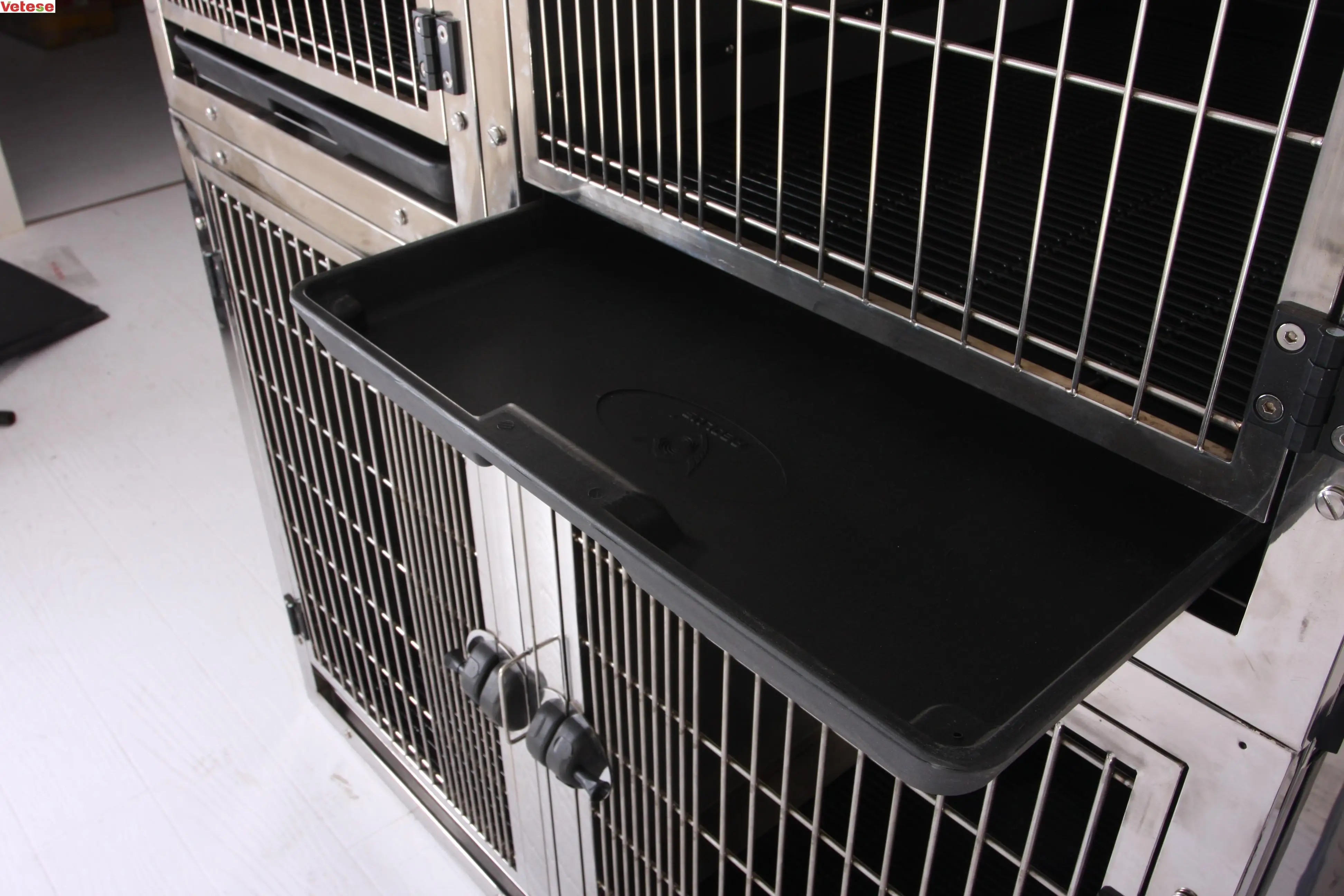 Pet stainless steel Modular Dog Cage with Solid Walls