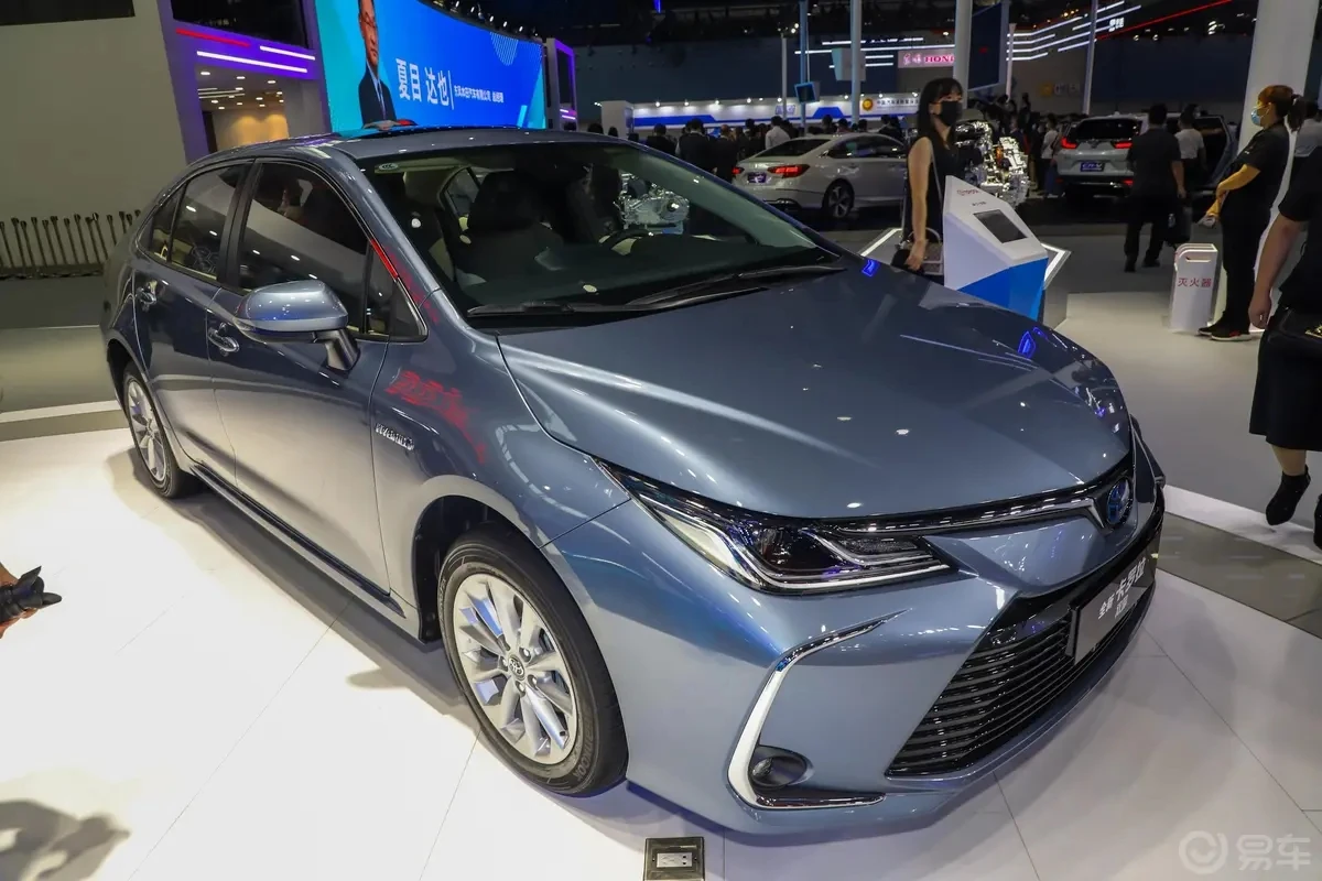 2024 China second hand petrol 1.8L Two engines corolla auto vehicles used gasolina electric hybrid sedan cars
