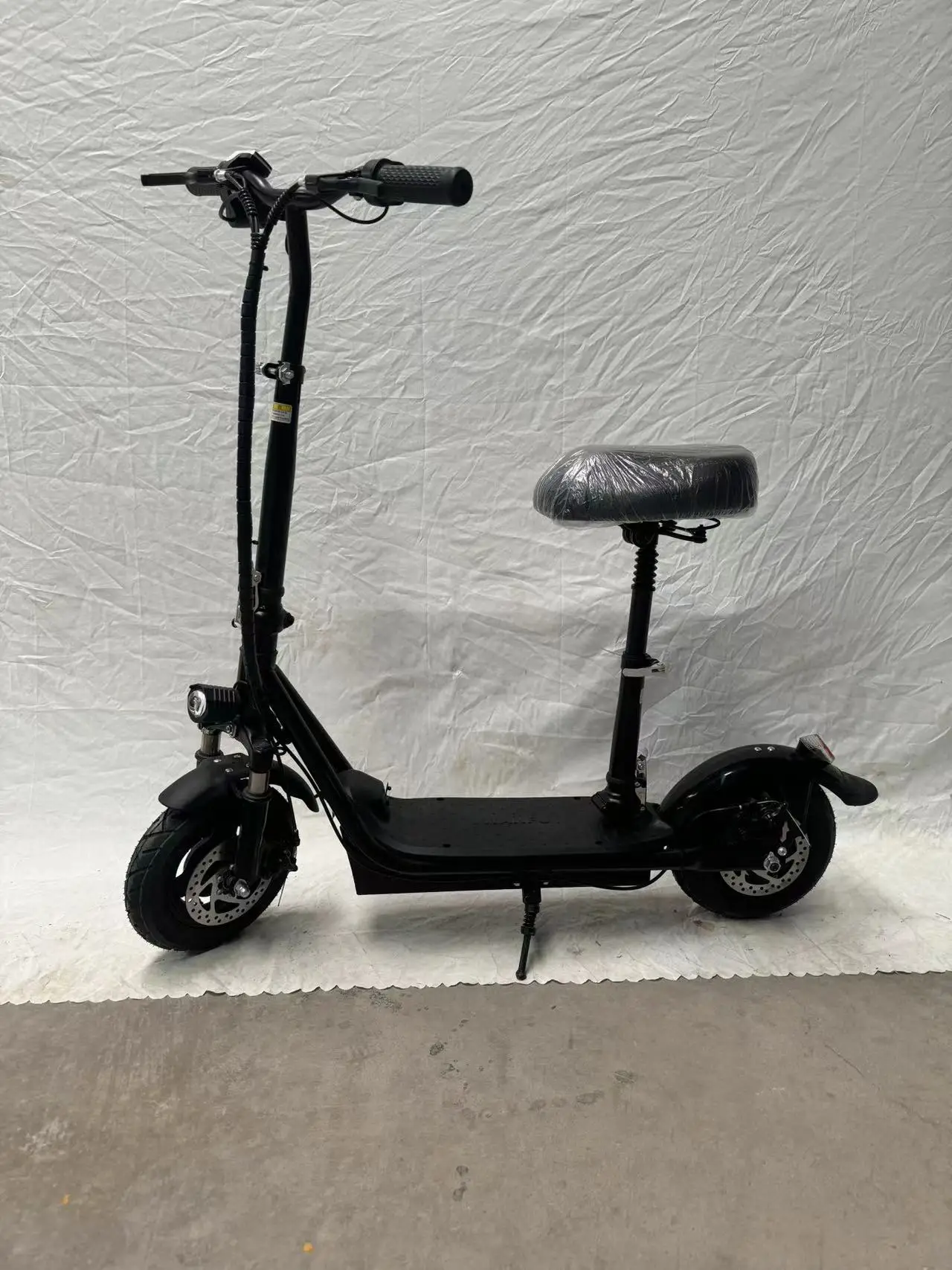 2025 New Model Foldable Electric Scooter 500W 48V Lightweight Aluminum Frame Hot Selling Folding Electric Scooter