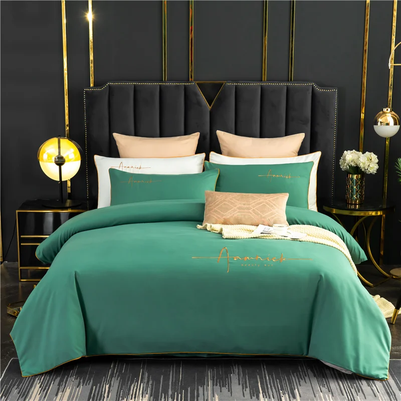 Wholesale home goods china light microfiber soft velvet bedspread bedding set king size quilt