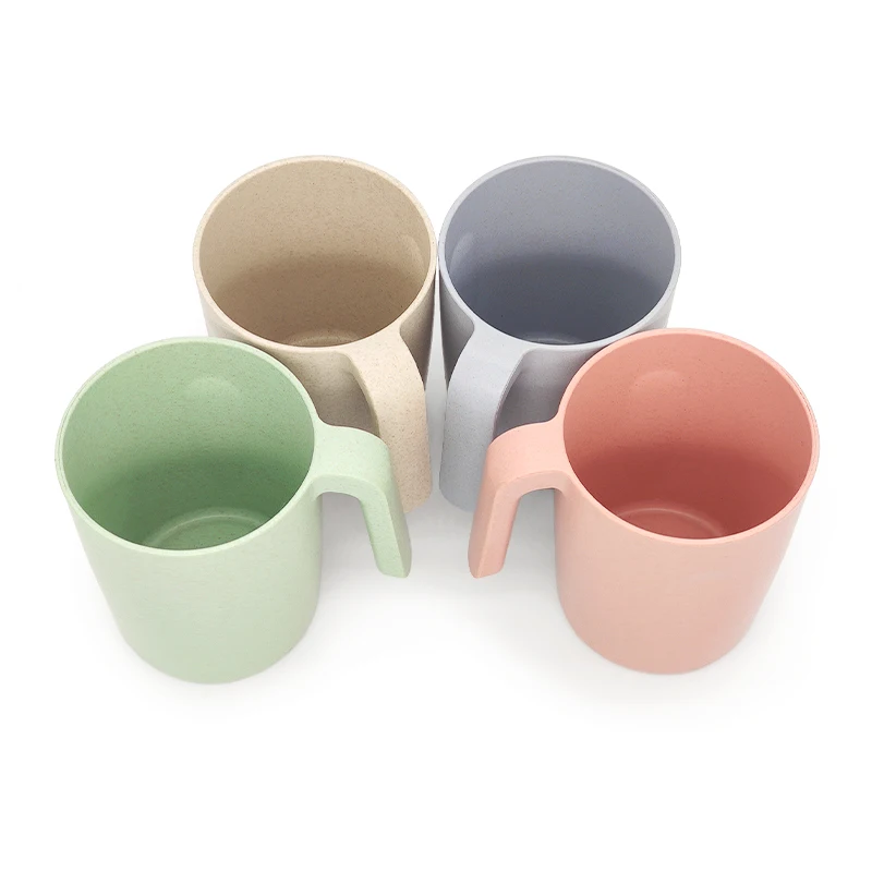 Custom logo plastic mug beer mug mug for family bar party wedding plastic drinking cup with handle