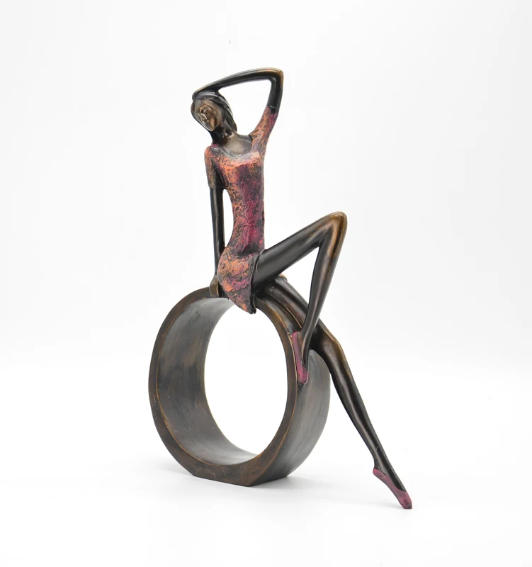 Factory Direct Loving theme Modern Decoration resin figurine  dancing ladies with frame sculpture resin statue for office decor